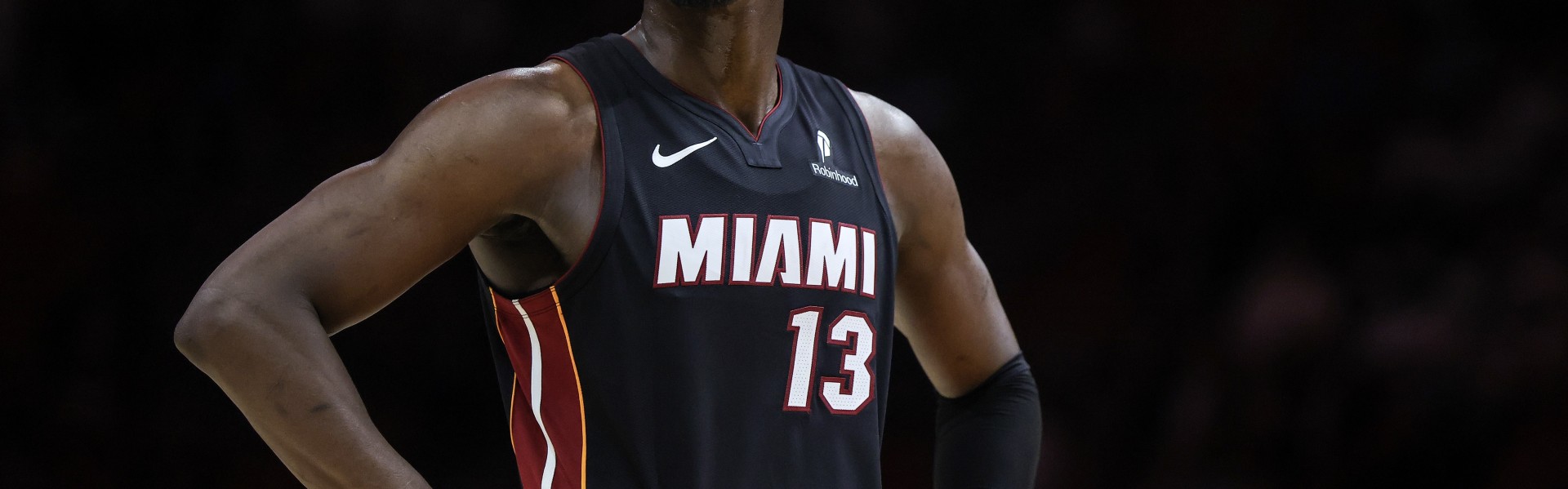 人们想让你道歉？阿德巴约：因为他们认为我不是得分手&amp;罚球太多