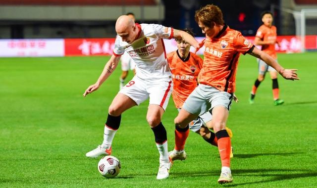 u球体育直播-新三杆洋枪首次携手来势凶猛 莱科不变阵在变思路